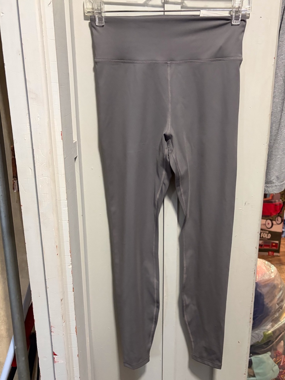NWT Womens move leggings size S